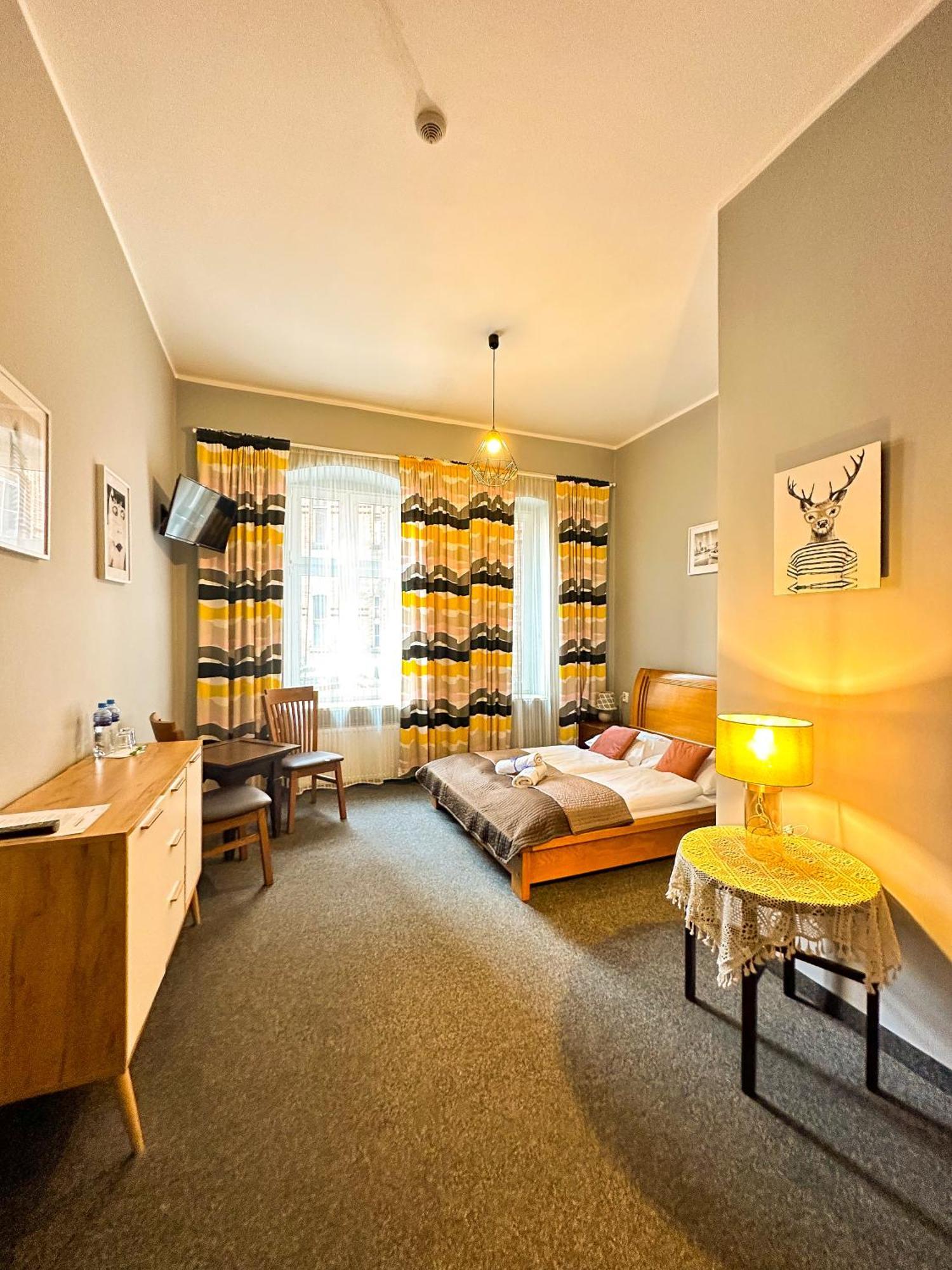 Expolis Residence - City Center Mtp Targi - 24H #Betterthanyourex 波兹南 外观 照片