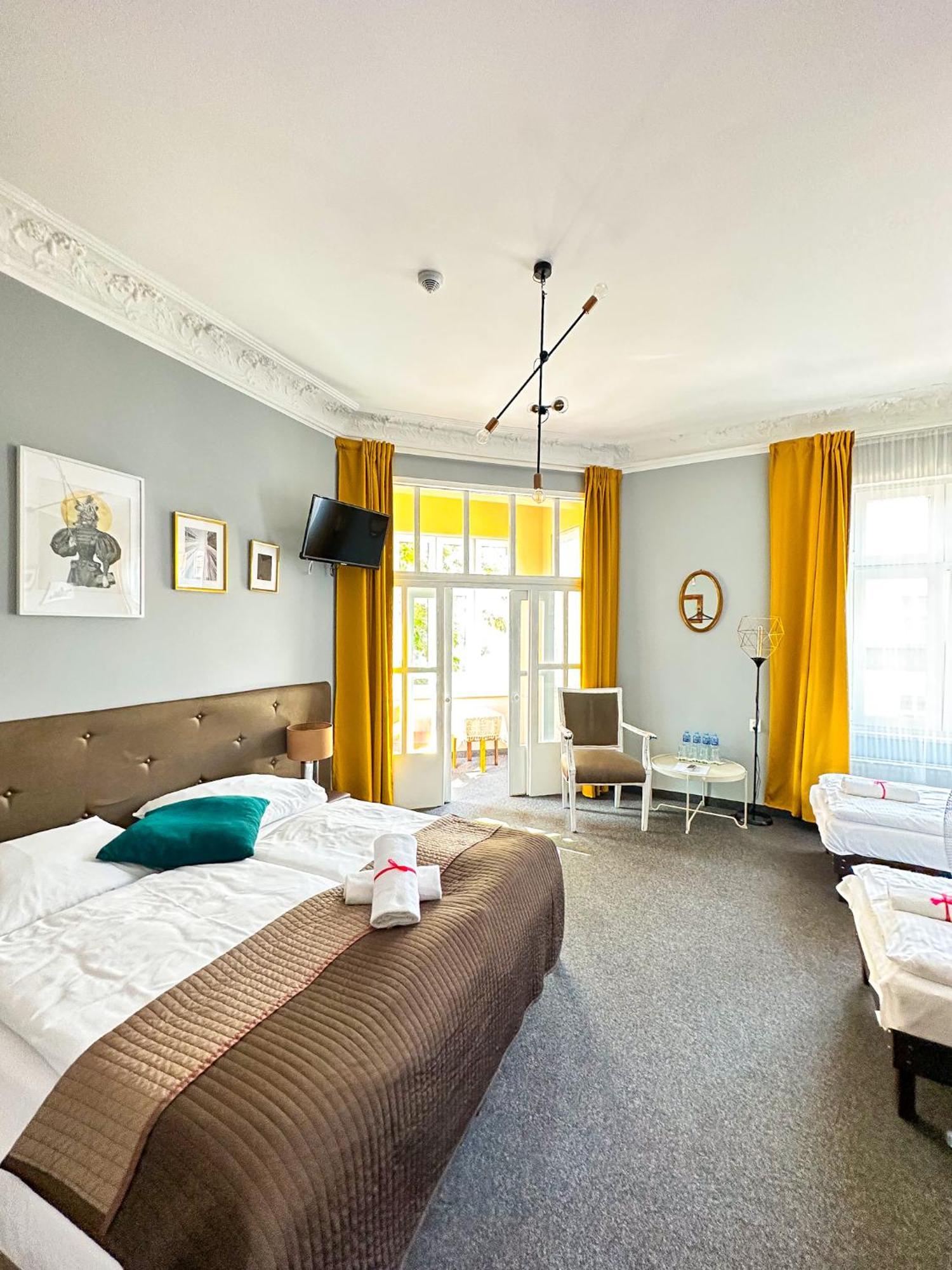 Expolis Residence - City Center Mtp Targi - 24H #Betterthanyourex 波兹南 外观 照片
